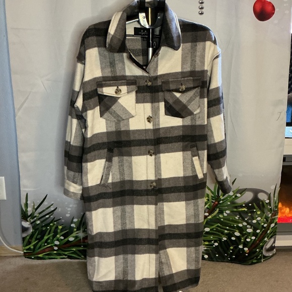 LA Coalition Long Shacket - Picture 1 of 2